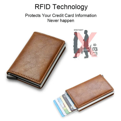 RFID-blocking card holder: Protect your cards stylishly.